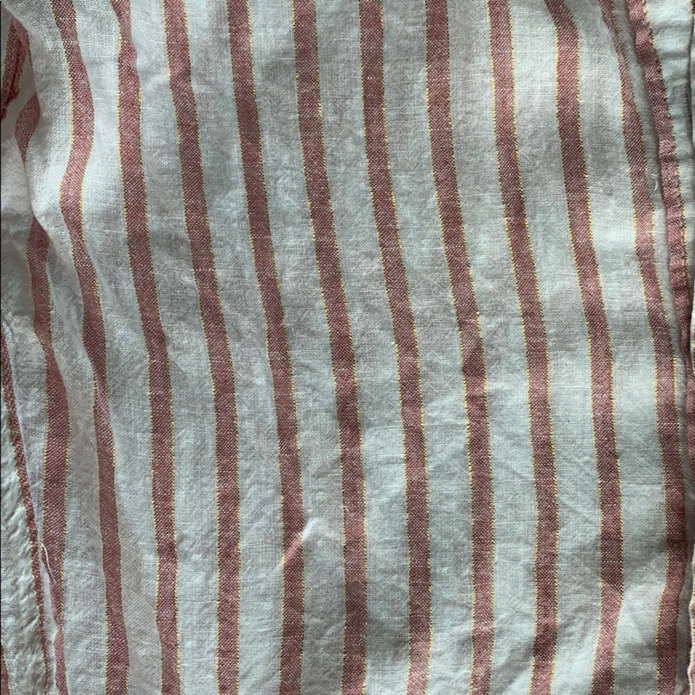 Linen button down - Picture 2 of 2